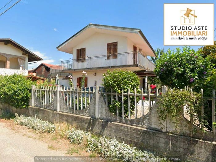 Casa quadrilocale in vendita in Frazione Perrero, Perrero, Barbania