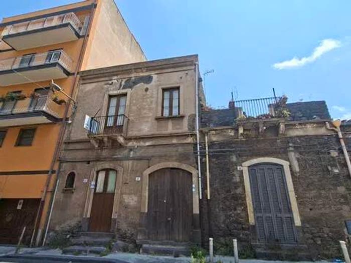 Casa con 5 locali in vendita in Via Canonico Renna No Number, Paternò