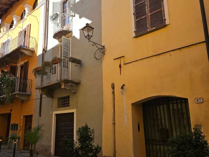 Appartamento con 6 locali in vendita in Via Vittorio Emanuele III, Centro, Revello