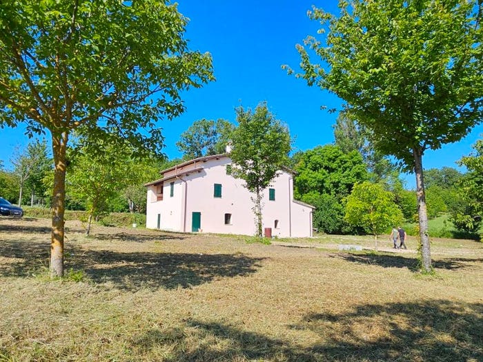 Casa trilocale in vendita in Località Strada, Camerino