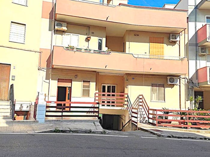 Appartamento con 5 locali in vendita in Via Grottaglie, Montemesola