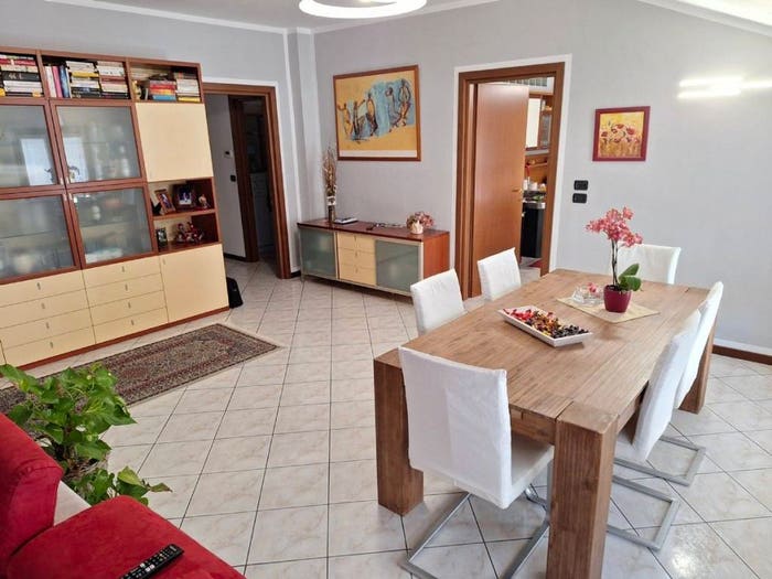 Appartamento quadrilocale in vendita in Via Sella D, Centro, Borgofranco d'Ivrea