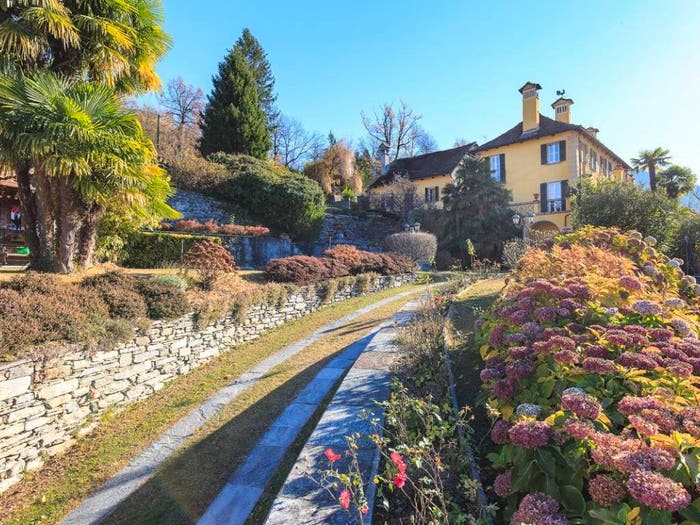 Casa con 6 locali in vendita in Frazione Cresta, Masera