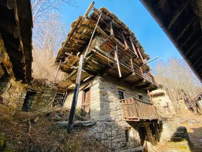 Casa quadrilocale in vendita in Località Rougine No Number, Fontainemore