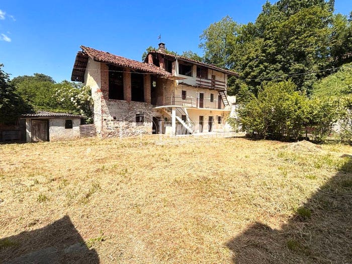 Casa con 6 locali in vendita in Via Meinardi, Centro, San Giorgio Canavese