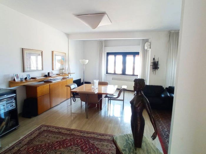 Appartamento trilocale in vendita in via Gervasoni, Cavour, Ancona