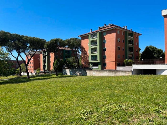 Appartamento quadrilocale in vendita in via del Podere Fiume, Torresina, Roma