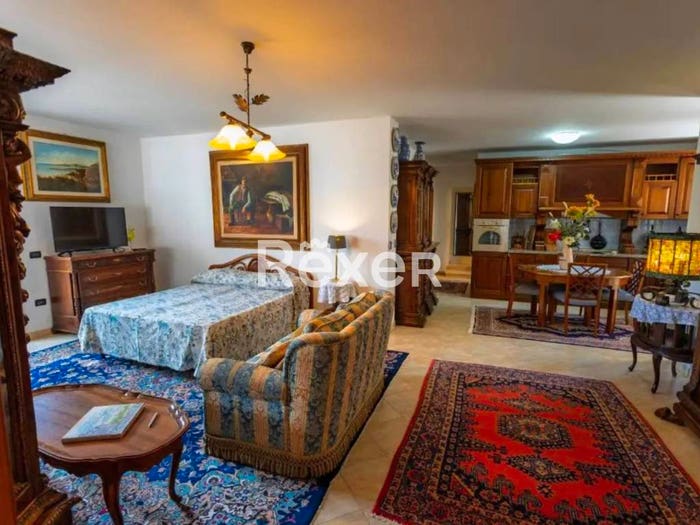 Casa con 6 locali in vendita in Via ADiaz, Centro, Uggiano la Chiesa