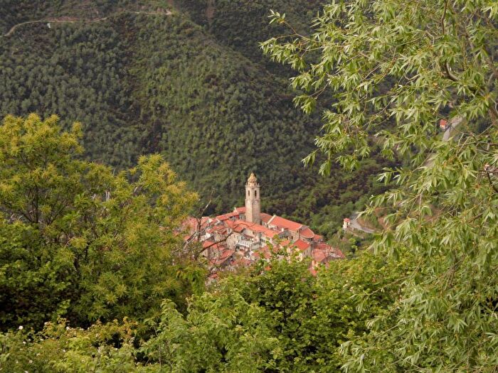 Appartamento con 5 locali in vendita in Castel Vittorio
