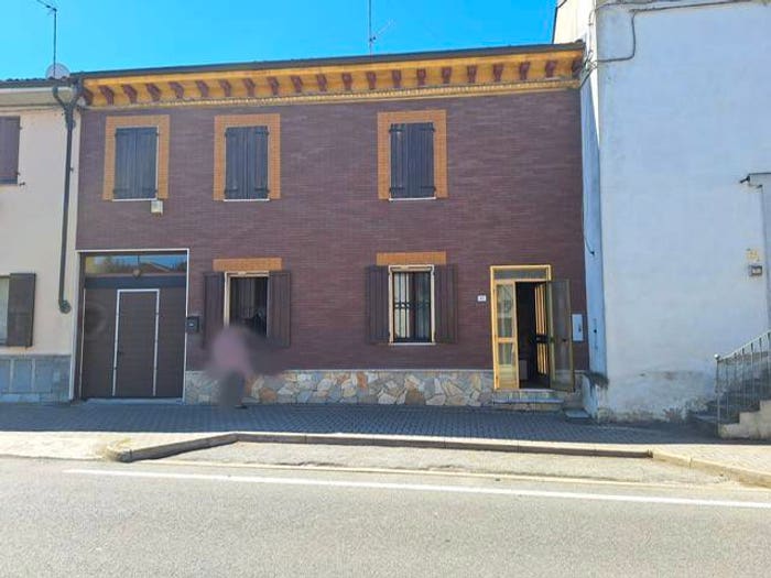 Casa quadrilocale in vendita in Via Roma, Ozzano Monferrato