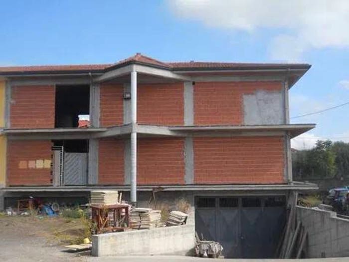Casa con 6 locali in vendita in Sp, Paternò