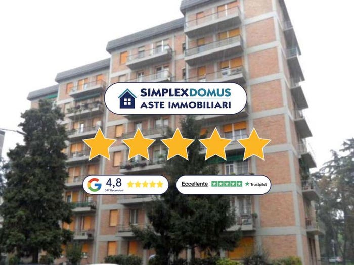 Appartamento quadrilocale in vendita in Via Montefiorino, Ospedale Villaggio Manenti, Reggio Emilia