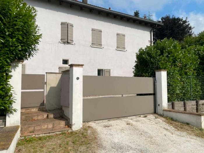 Casa con 6 locali in vendita in San Damaso, Modena