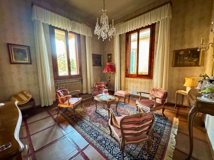 Casa con 6 locali in vendita in Viale Bicchierai, MontecatiniTerme