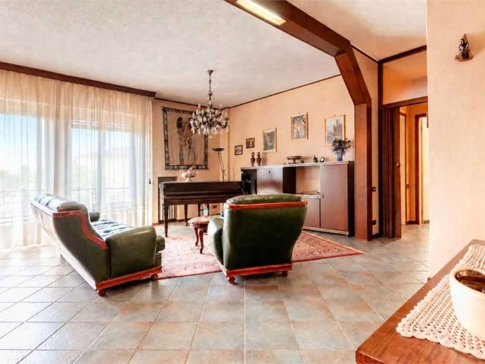Appartamento con 5 locali in vendita in Via Del Seprio, Centro, Lomazzo