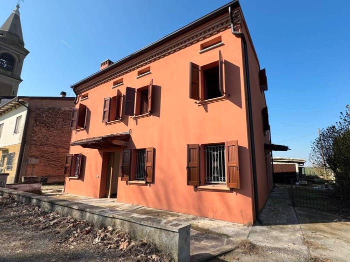 Casa con 6 locali in vendita in Via Campodoso, Finale Emilia