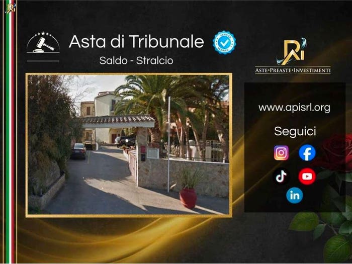 Appartamento bilocale in vendita in Via Isuledda, La Maddalena