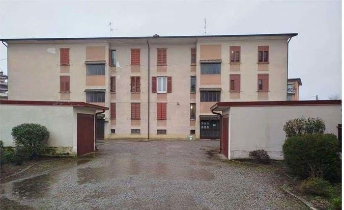 Appartamento quadrilocale in vendita in Via francesco ferrario, Centro, Caravaggio