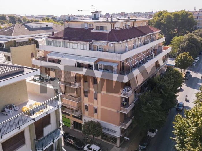 Appartamento quadrilocale in vendita in Via Milite Ignoto, Viale Bovio Piazza Duca degli Abruzzi, Pescara