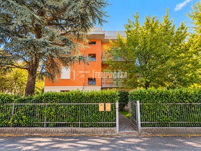 Appartamento con 6 locali in vendita in Via Carlo Goldoni, Centro, Mirandola