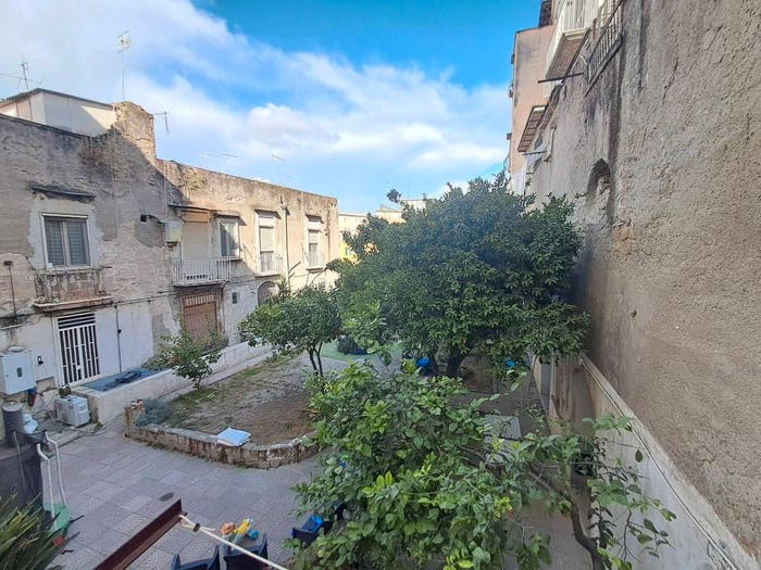 Appartamento quadrilocale in vendita in Via San Mandato, Piazza Canneto Salvator Rosa, Napoli