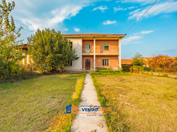 Casa con 6 locali in vendita in Via Marene, Montarossa, Cervere