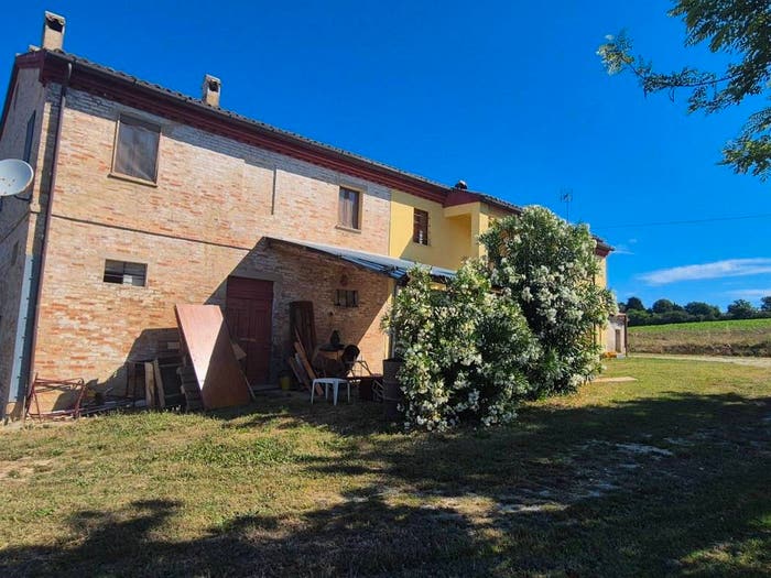 Casa con 6 locali in vendita in Via Mazzo, Osimo