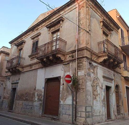 Casa con 6 locali in vendita in Marsala, Centro, Pachino