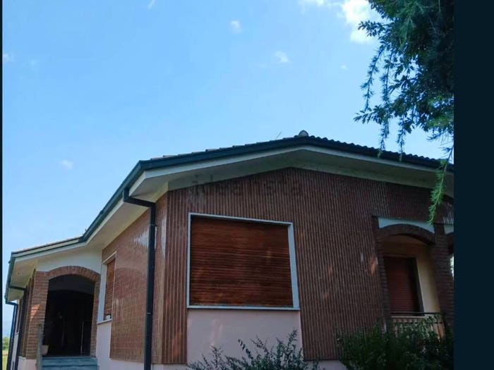 Casa con 6 locali in vendita in Via A Crespi, Centro, Fara Gera d'Adda