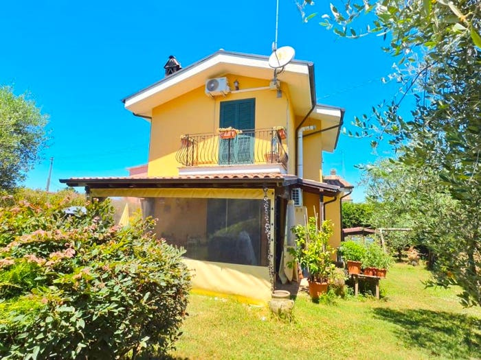 Casa con 6 locali in vendita in Via del Tiglio, Centro, Artena