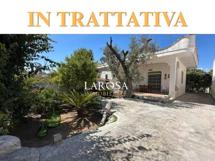Casa con 6 locali in vendita in via Siria, Torre Specchia Ruggeri, Melendugno