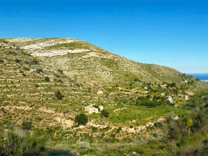 Casa con 6 locali in vendita in Avola