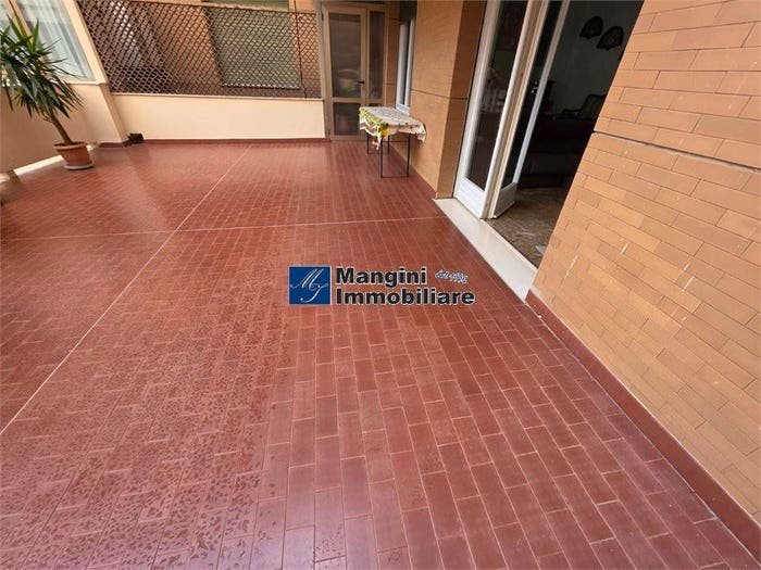 Appartamento quadrilocale in vendita in Via Calzabigi, Calzabigi, Livorno
