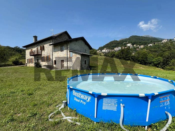 Casa con 5 locali in vendita in Via Pagliaro, Rota d'Imagna