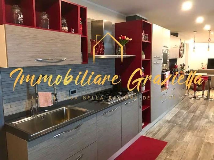 Casa con 6 locali in vendita in Seborga