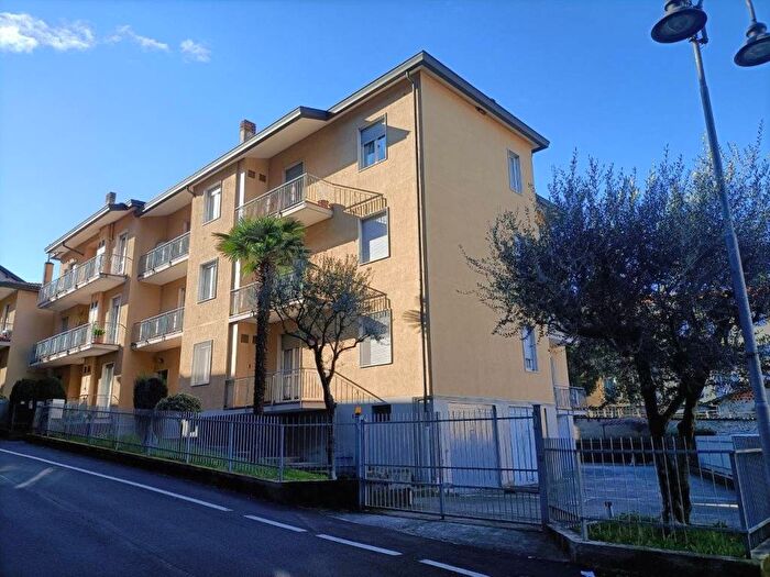 Appartamento quadrilocale in vendita in Via Luigi Bocconi, Monticello, Monticello Brianza