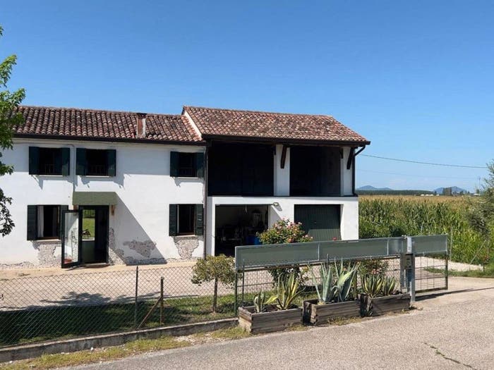 Casa trilocale in vendita in Via Padre Giacomo, Granaroni, Sant'Urbano