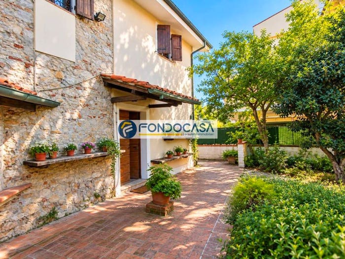 Casa con 6 locali in vendita in via marco polo, Marco Polo Don Bosco, Viareggio