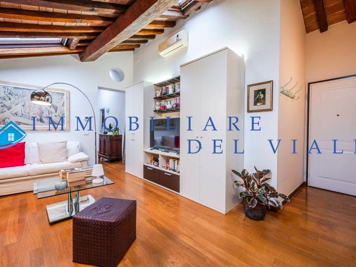 Appartamento quadrilocale in vendita in Via Emilia Centro, Centro Storico, Modena