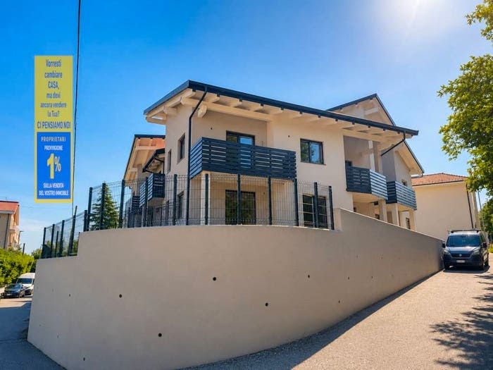 Appartamento con 5 locali in vendita in Via Monginevro, Borgo Nuovo Castello, Rivoli