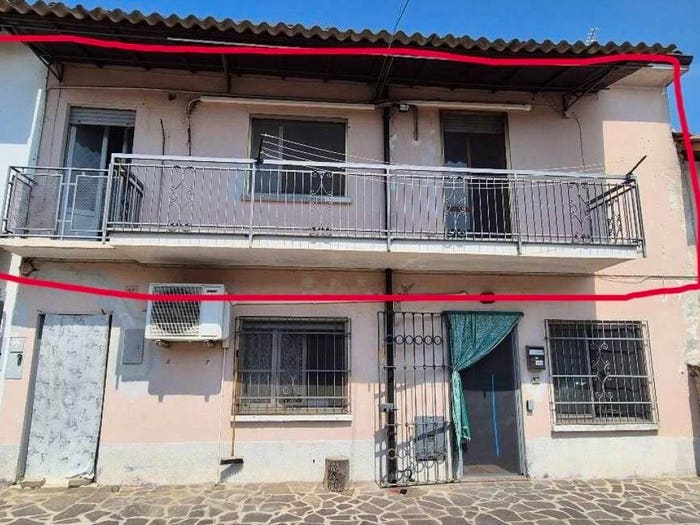 Appartamento trilocale in vendita in Via Burrone a, Lambrinia, Chignolo Po