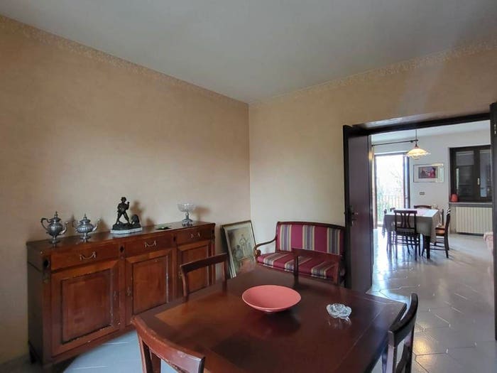 Casa con 6 locali in vendita in Frazione San Vito, San Vito, Montà