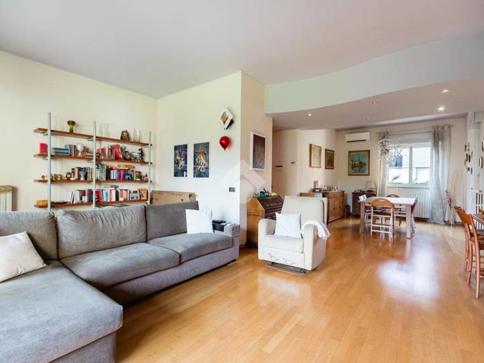 Appartamento quadrilocale in vendita in Via Lanfranco Della Pila, Niguarda, Milano
