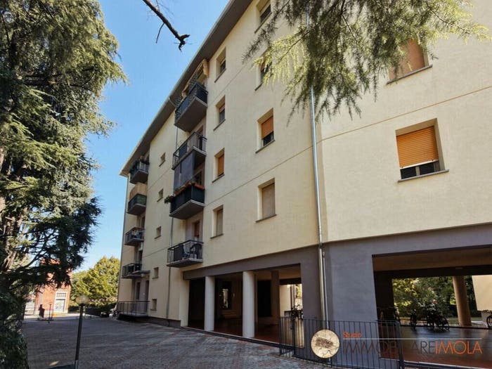 Appartamento quadrilocale in vendita in Via Coraglia, Centro Storico, Imola
