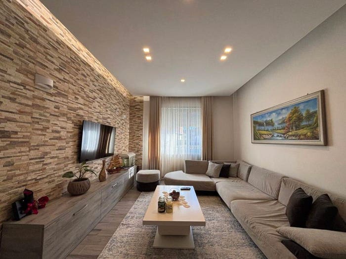 Appartamento quadrilocale in vendita in Via Beppe Fenoglio, Centro, Canale