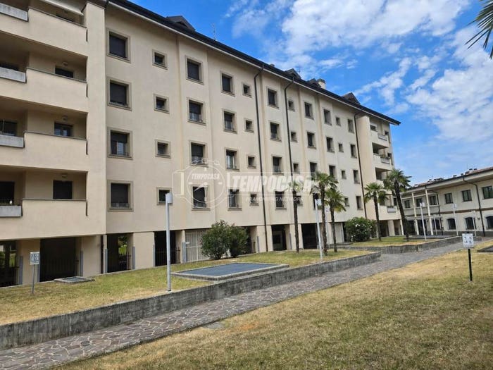 Appartamento trilocale in vendita in Via Luigi Calori, Centro, Locate di Triulzi