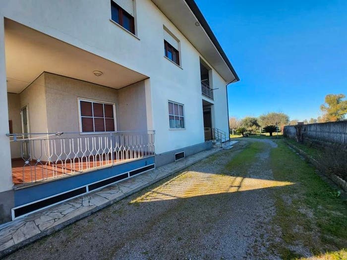 Casa quadrilocale in vendita in Strada Tor Tre Ponti, Latina Scalo, Latina