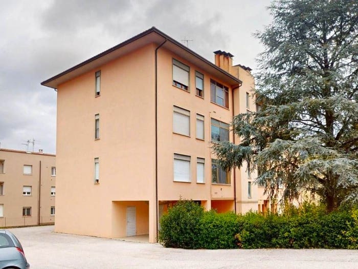Appartamento quadrilocale in vendita in Via Sant'Anna, Bevagna