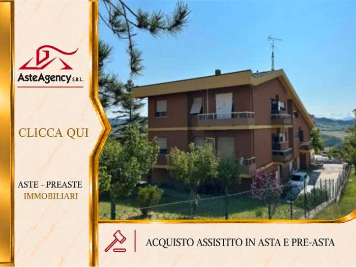 Appartamento quadrilocale in vendita in Via Aldo Moro, Centro, Staffolo