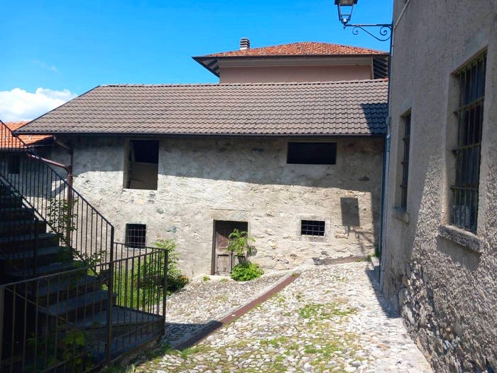 Casa in vendita in Zelbio
